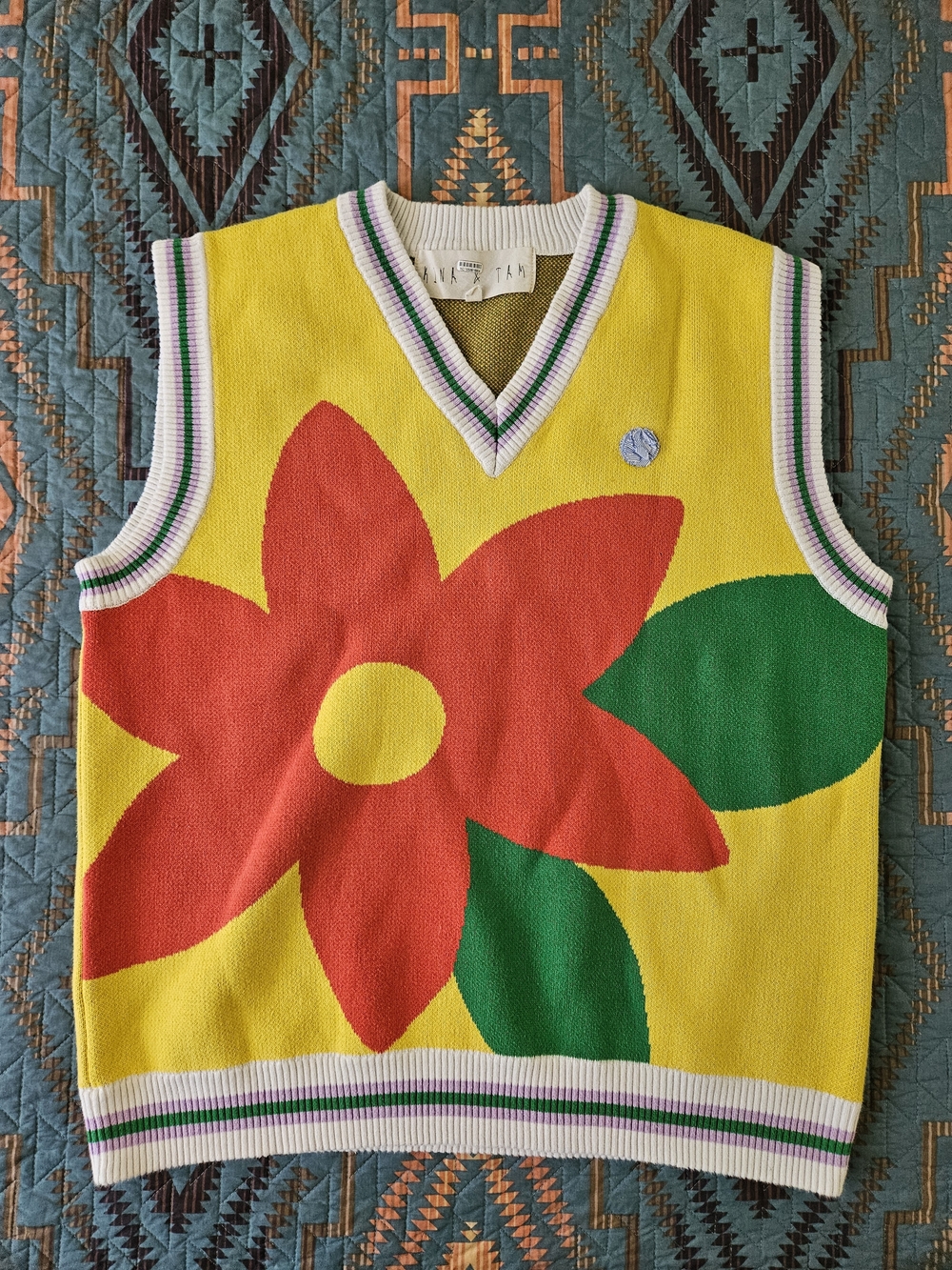 Vintage-Inspired Yellow‎ Floral V-Neck Sweater Vest